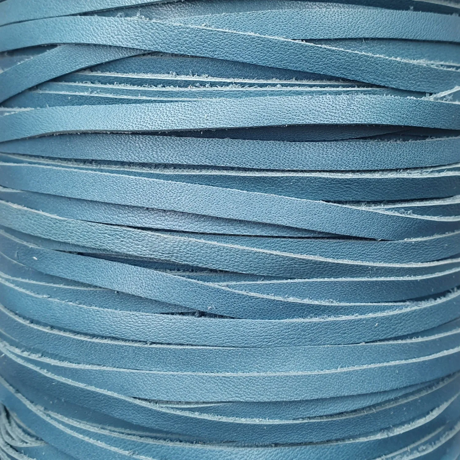 5 MM 3/16" RAW EDGE LEATHER (25 YARDS)