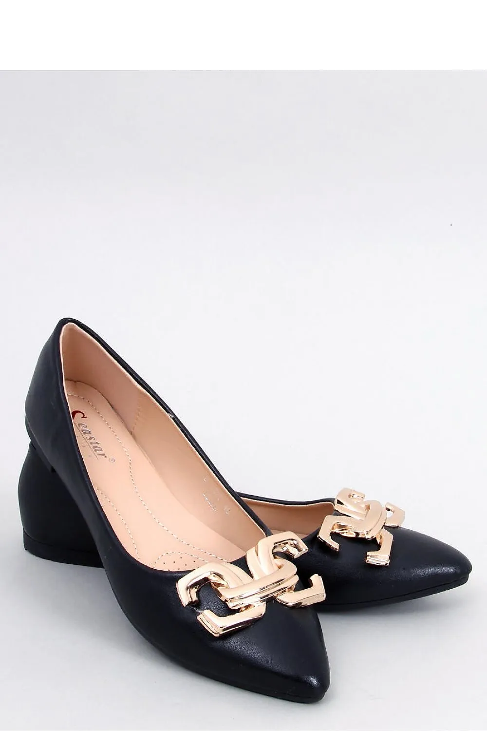 Ballet flats