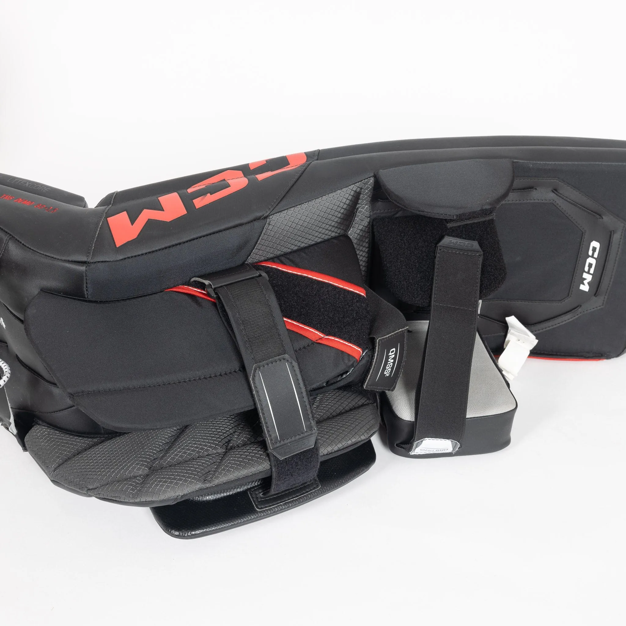 CCM Axis 2 Senior Goalie Leg Pads - USED 33 1.5"