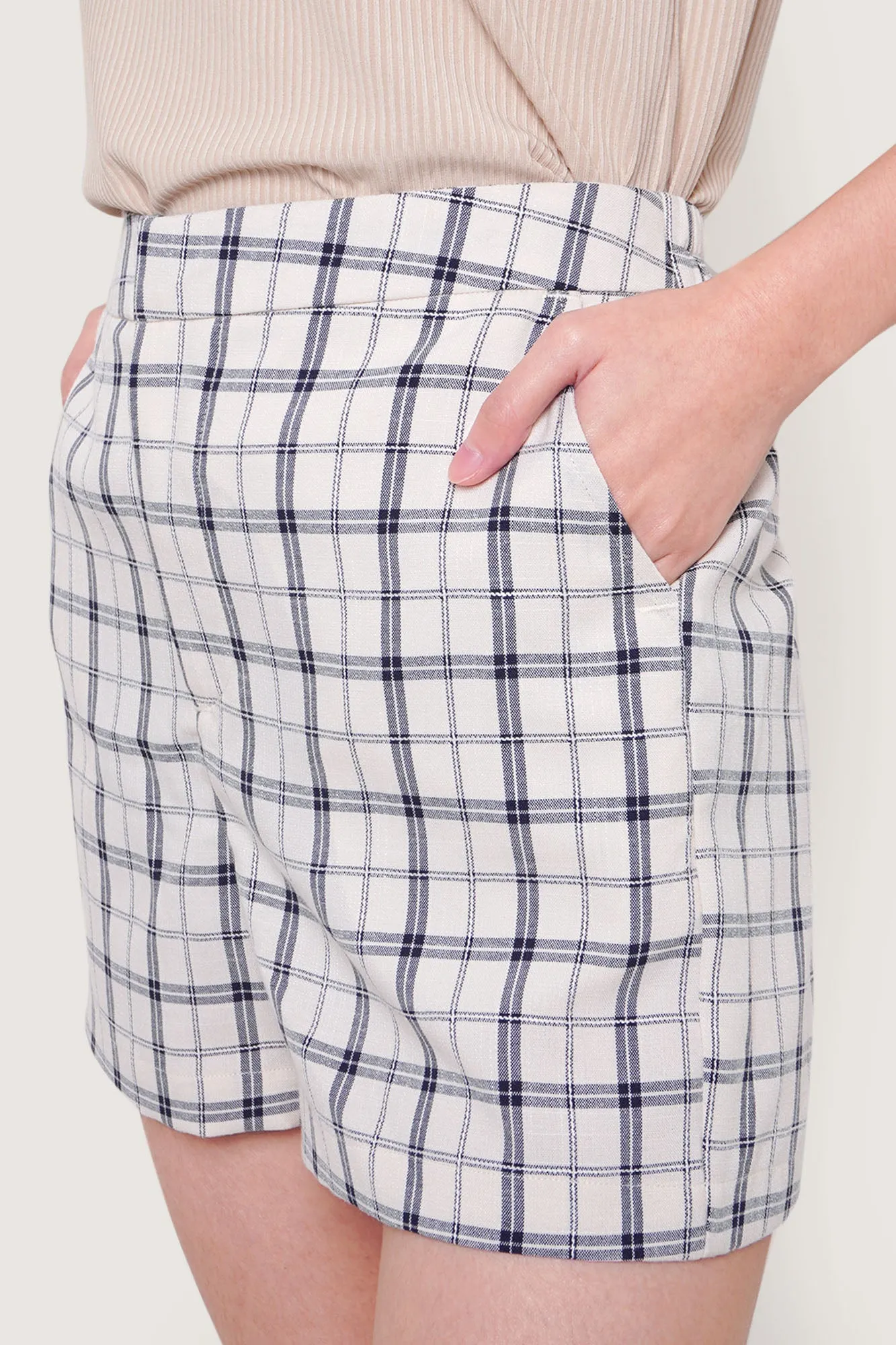 Checkered Pull Up Shorts