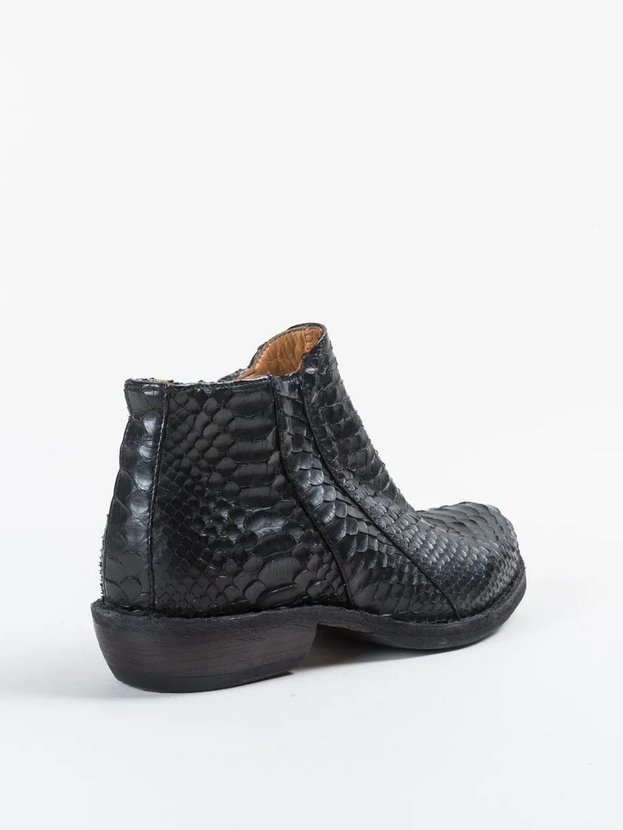clary ankle boot