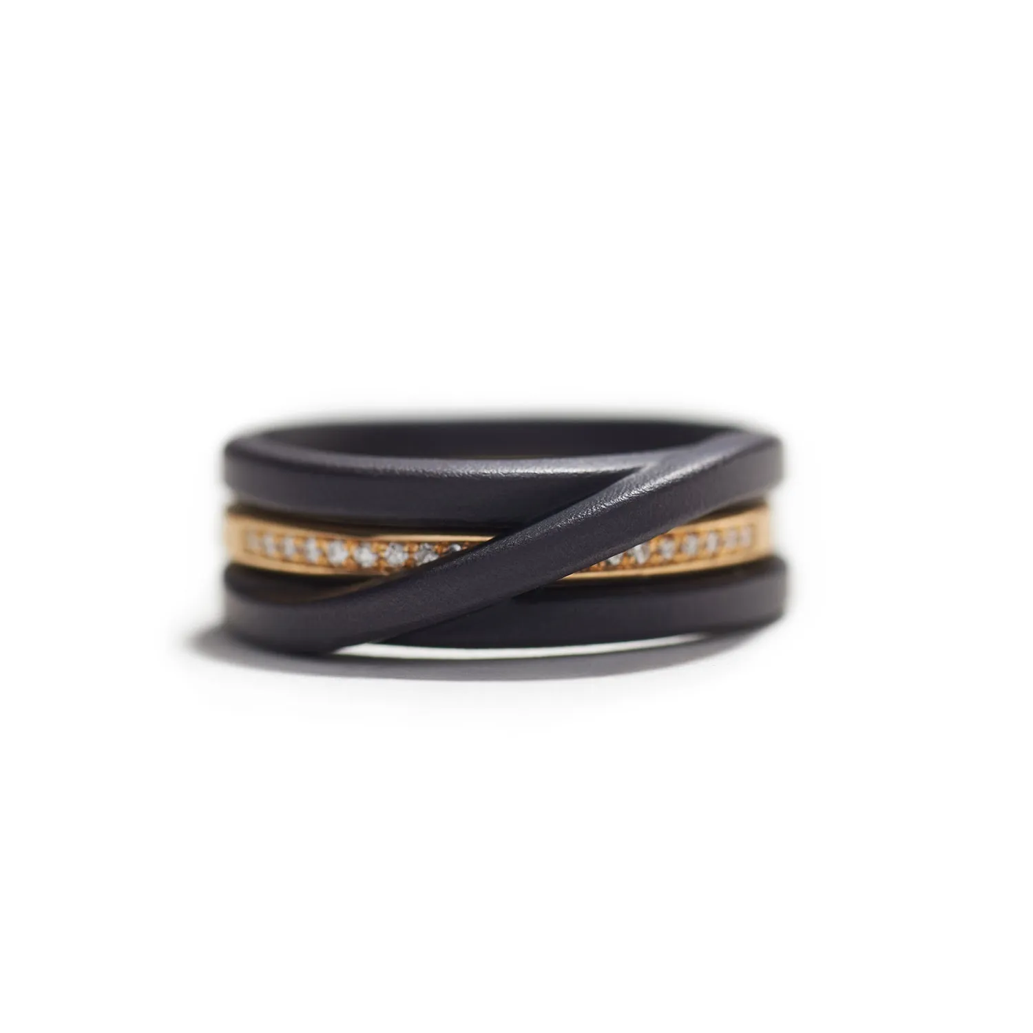 Classic Gold Ring "In Between" with Diamonds
