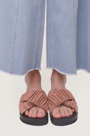 Criss Cross Ruched Sliders