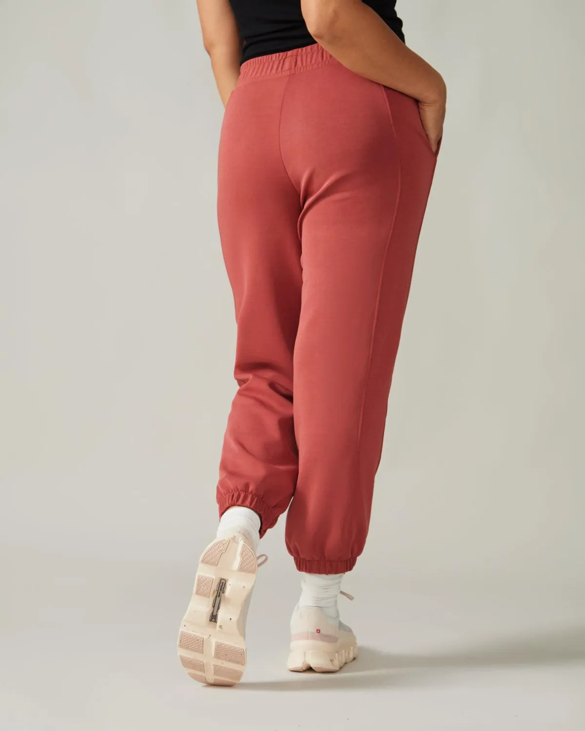 Edelweiss Jogger Pants - Rubis