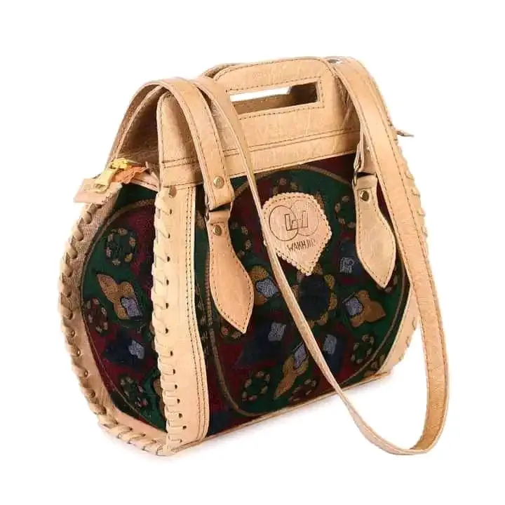 Elegant Tote and Clutch Set | Perfectly Paired with Ballet Flats Nk-189