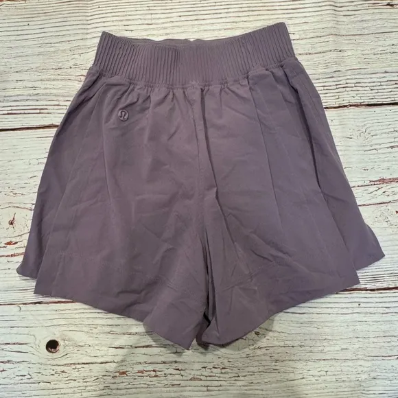 Lululemon Stretch Woven Relaxed-Fit High-Rise Short 4&quot;In Purple Ash Sz XXXS