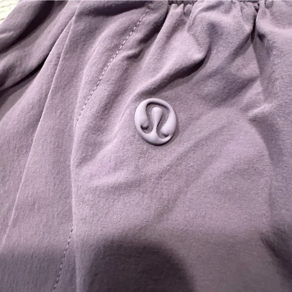 Lululemon Stretch Woven Relaxed-Fit High-Rise Short 4&quot;In Purple Ash Sz XXXS