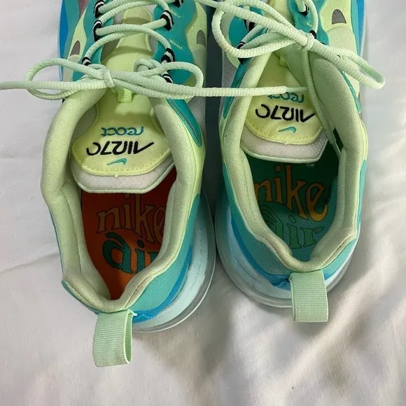 Men's Nike 270 React 'Psychedelic' Art Hybrid Lifestyle Shoe-14