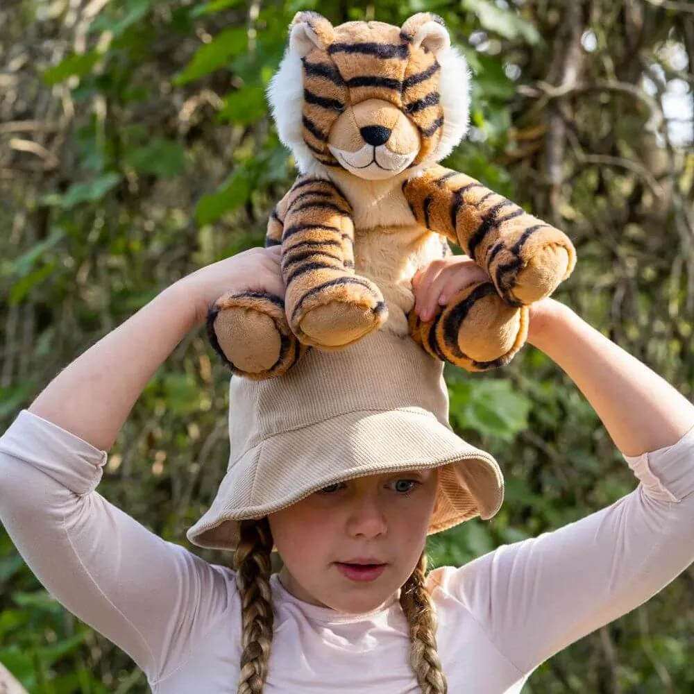 Nana Huchy Tesh the Tiger