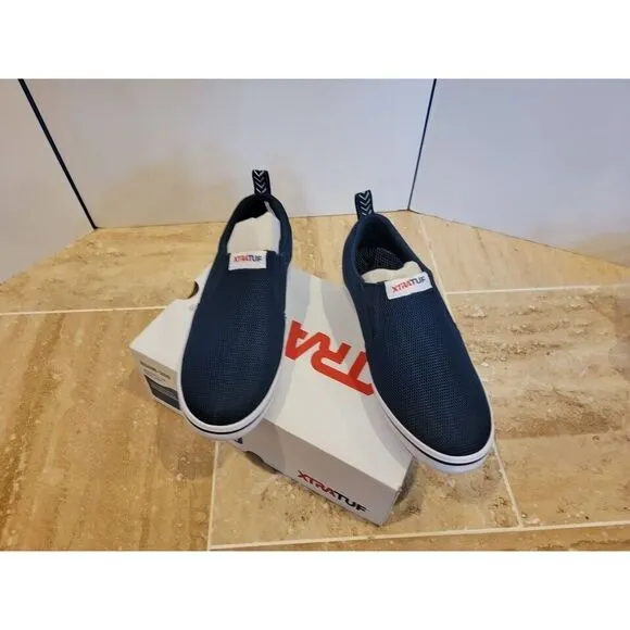 NEW 6.5 Men / 8.5 Women Xtratuf Sharkbyte AM Slip On Shoes, Blue w/‎ box
