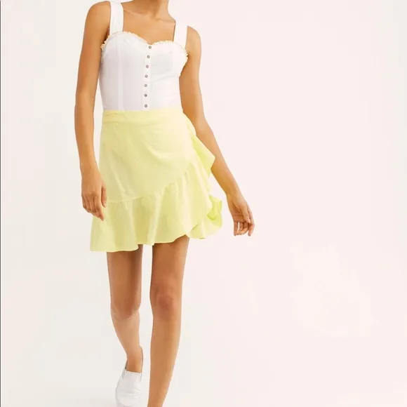 New Free People Linen Lemon  Mini Skirt Size 4