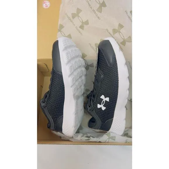 NEW! UNDER ARMOUR 3025513 Y SHOE 001-BLK 2Y