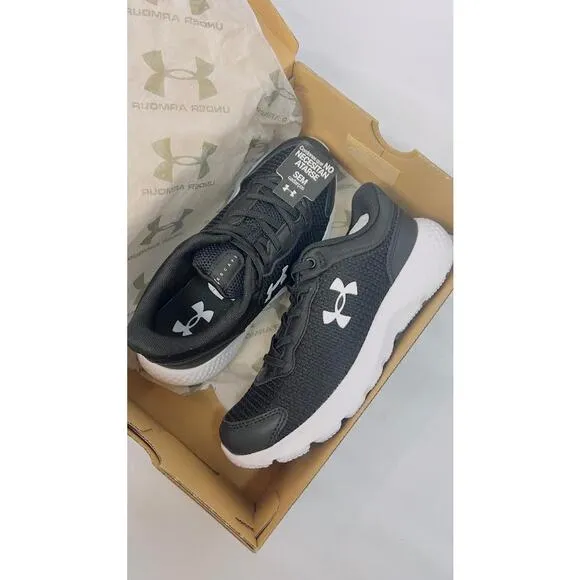 NEW! UNDER ARMOUR 3025513 Y SHOE 001-BLK 2Y