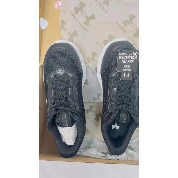 NEW! UNDER ARMOUR 3025513 Y SHOE 001-BLK 2Y