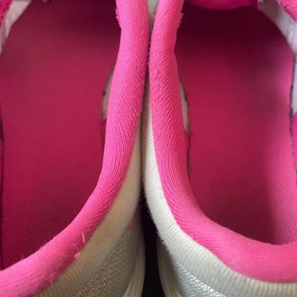 Nike Youth Revolution 4 Running Shoe Size 5
