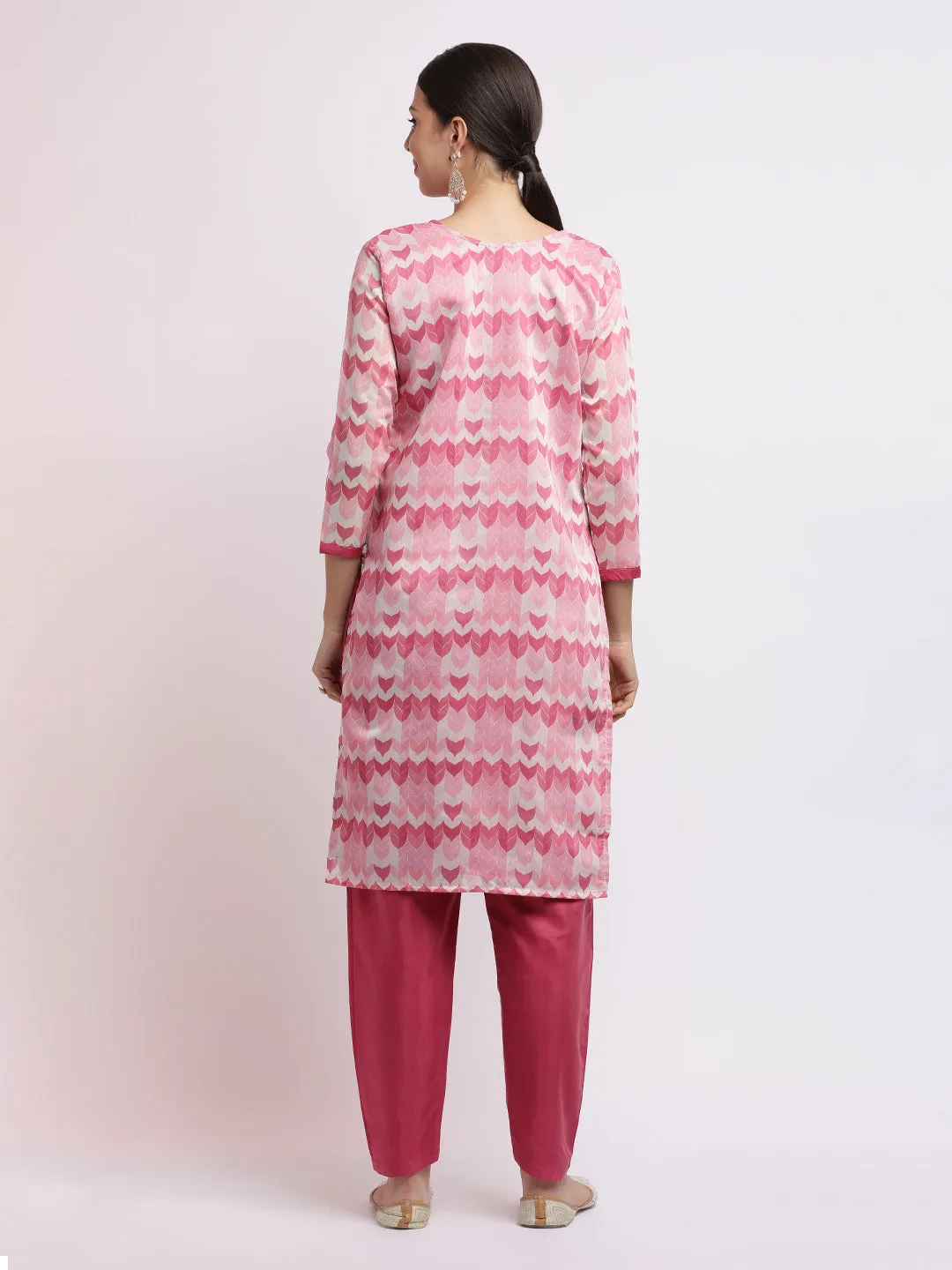 Pink Embroidered Cotton Blend Kurta Set With Dupatta