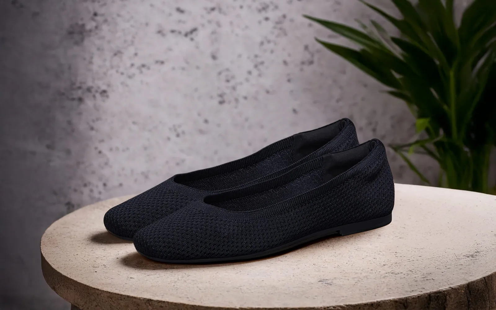 Plush Square Flats : Black