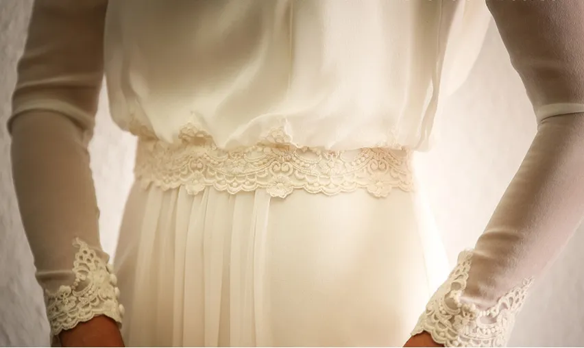Round Neck Long Sleeve Open Back Buttons Lace Applique Chiffon Wedding Dress