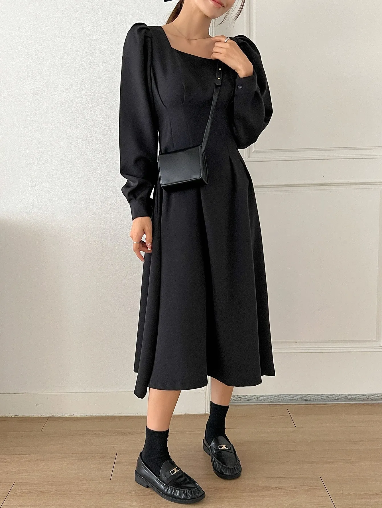 Square Neck Lantern Sleeve Plicated Detail Dress