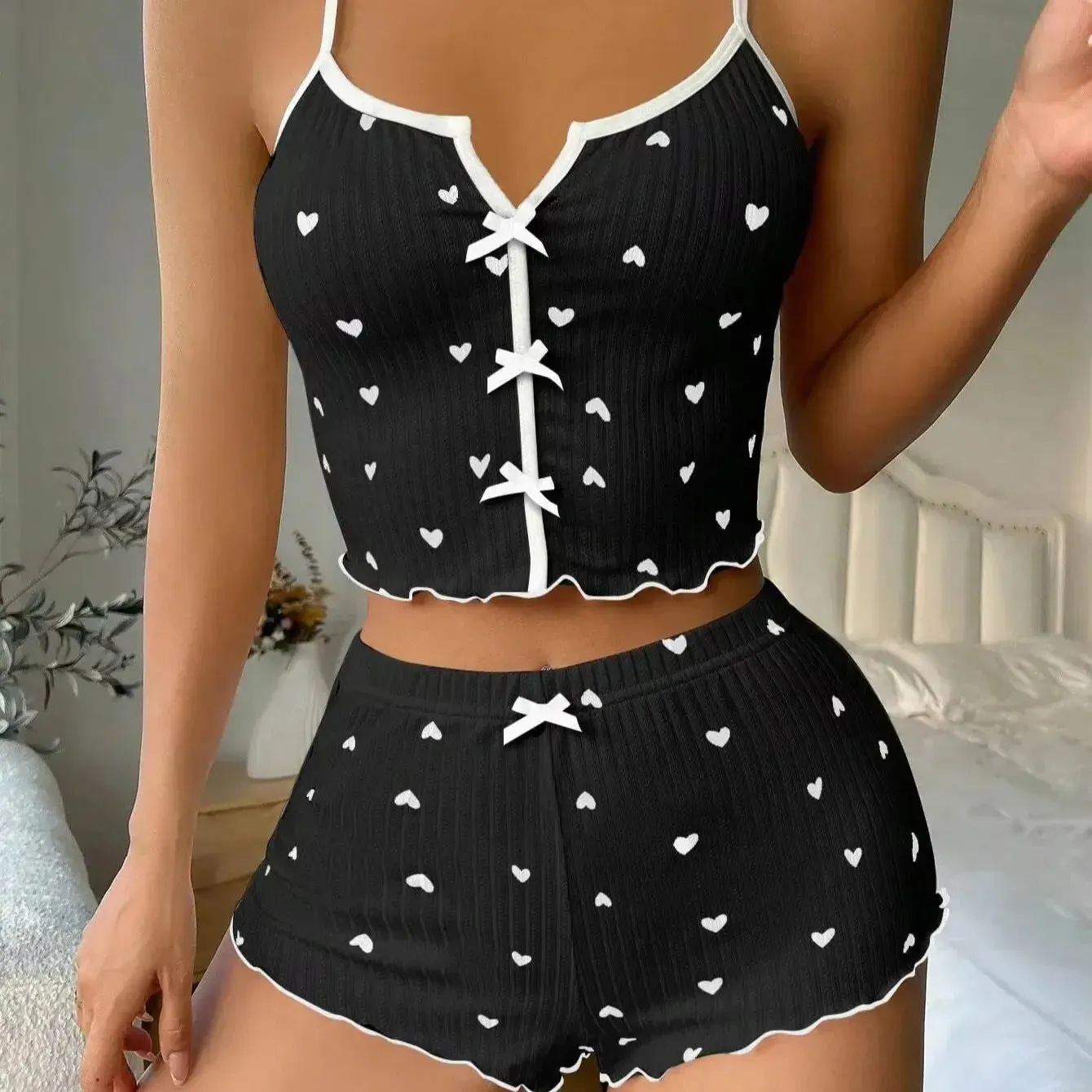 Trendy Heart shaped Print Contrast Color trendy pajamas Set With Suspender Front Slit Home Suit sleepwear