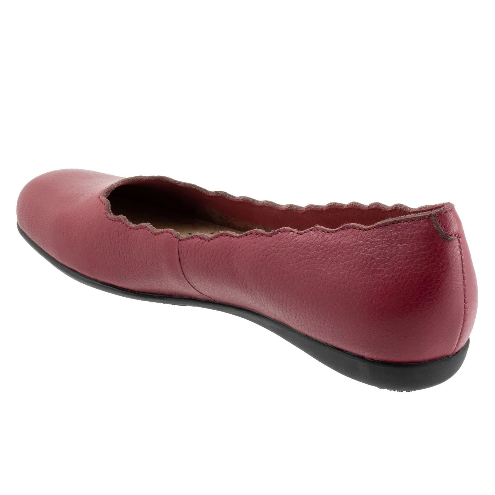 Trotters Sabine T2255-642 Womens Red Leather Slip On Ballet Flats Shoes