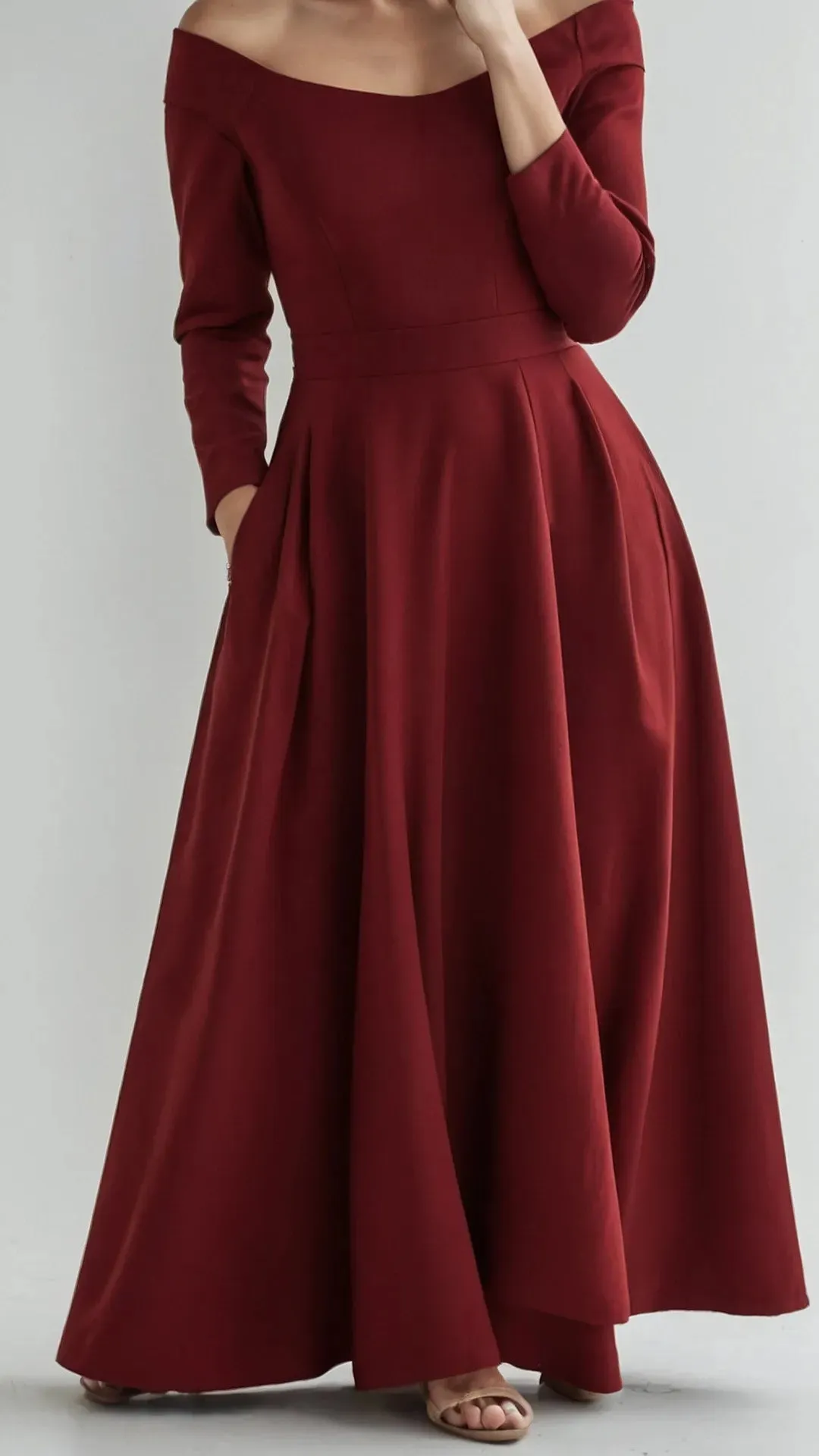 Unleash Your Inner Fashionista with 11 Maxi Dress Styling Tips